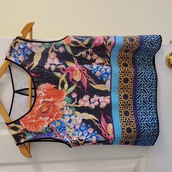 Dream Daily Tops - NWT DREAM DAILY SEQUINED TOP SIZE XS